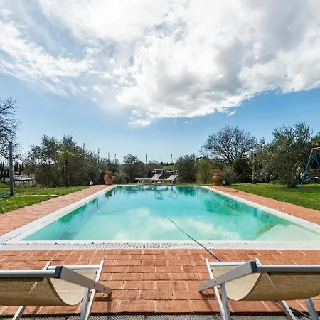 Holiday home Incantevole Con Piscina