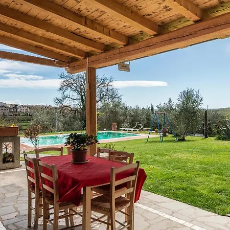 Holiday home Incantevole Con Piscina *